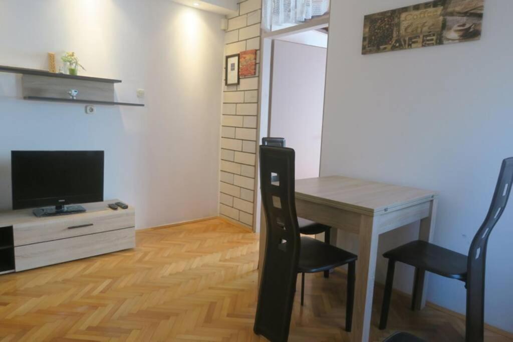 Cozy Apartment Alma, Two Steps From The Sea Medulin Buitenkant foto